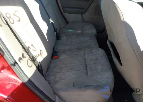 2010 Ford Focus Se z USA, uszkodzony, nr VIN 1FAHP3FN5AW296009